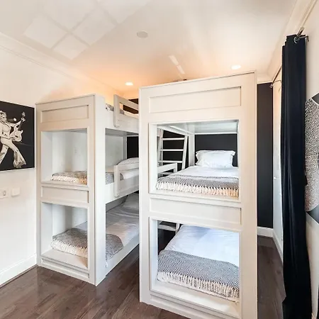 Amazing Group Townhouse 7 Min To Broadway *