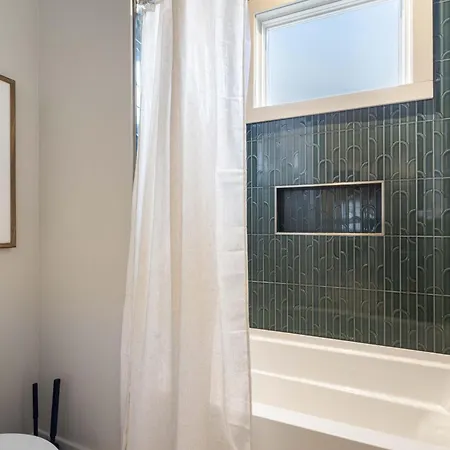 Modern Comfort | Pool, Fitness & Firepit Holiday home Nashville