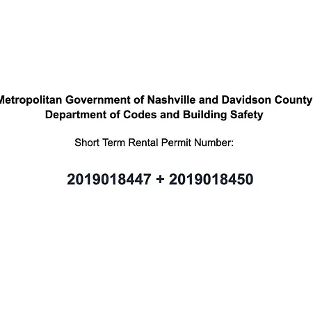 Holiday home 2 Units Sleeps 24 Nashville's Location