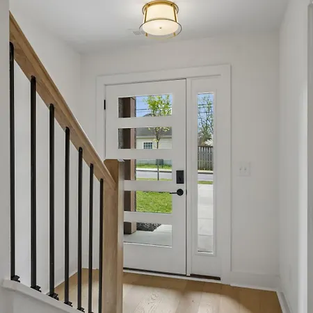 Combined Twin Townhomes 6br Hot Tubs Holiday home Nashville