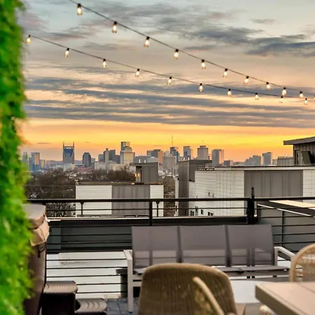 Elegant With Downtown Views Rooftop Hot Tub And Garage *