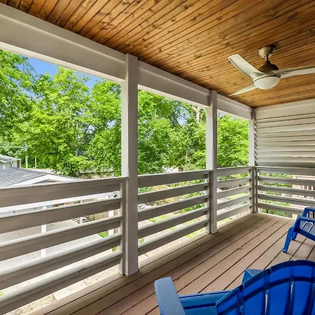In Style Spacious Nash Near Broadway Holiday home