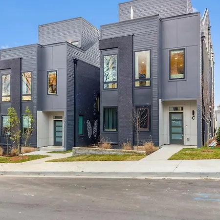 Holiday home The Duet - Rooftop Lounge - 5 Mins To Broadway Nashville