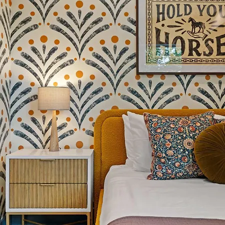 The Iron Horse - New Game Roof Holiday home