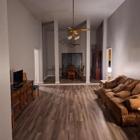Old School Cool 3br Minutes To Downtown Holiday home Nashville