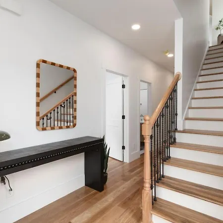 12 South With Rooftop Sauna, Wet Bar, And Two Car Garage Holiday home *