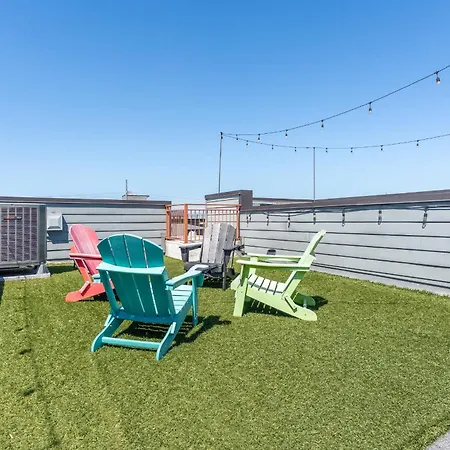 Skyline Sessions - Rooftop Views Near Downtown Nashville