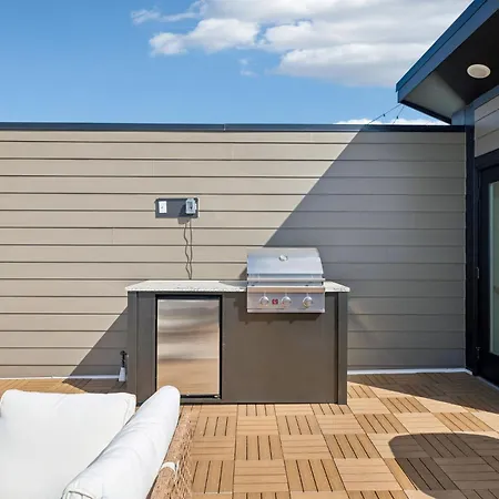 Holiday home Fancy Townhouse With Rooftop Hot Tub & Fireplace Nashville