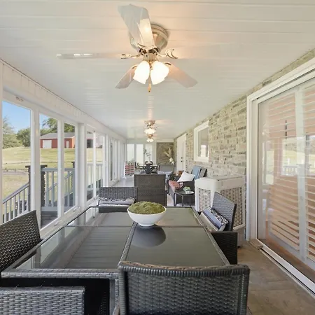Unwind By The Fireplace In North * Nashville