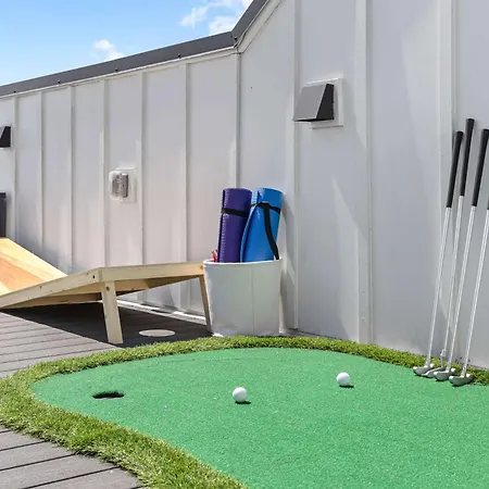 Sounds Like Fun- Hot Tub & Rooftop Views Holiday home Nashville