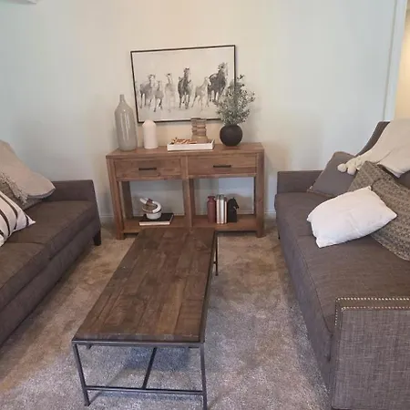 Unwind By The Fireplace In North *