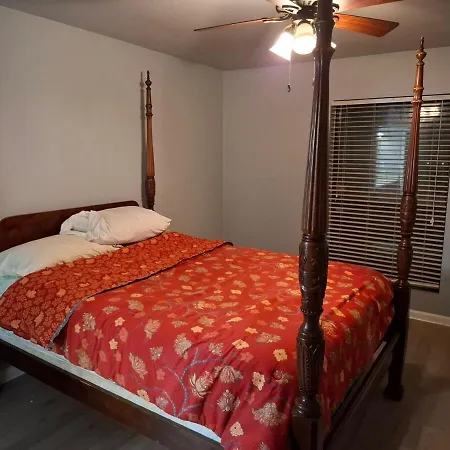 Old School Cool 3br Minutes To Downtown Holiday home Nashville