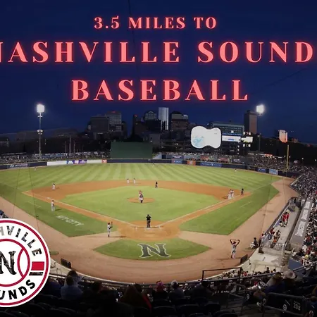 Sounds Like Fun- Hot Tub & Rooftop Views Nashville