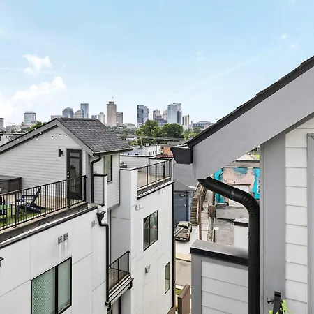 Holiday home The Velvet Spur - Rooftop Retreat Near Germantown Nashville