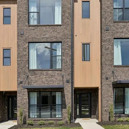 Combined Twin Townhomes 6br Hot Tubs