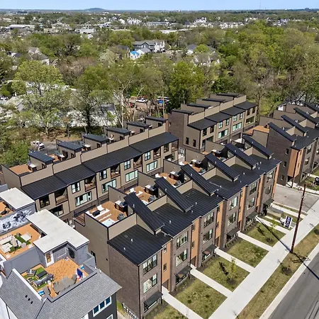 Combined Twin Townhomes 6br Hot Tubs