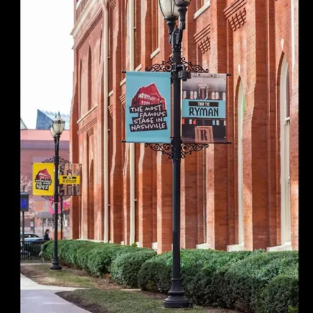Old School Cool 3br Minutes To Downtown Holiday home Nashville