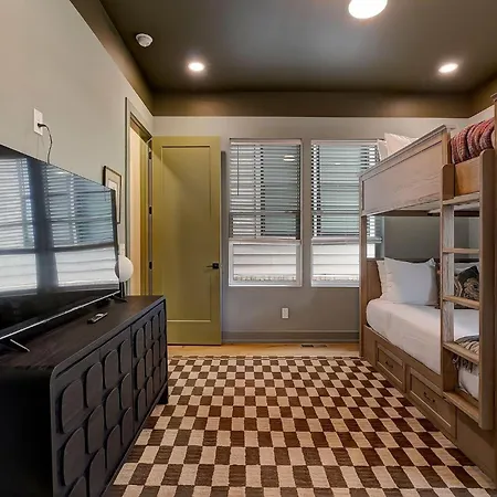The Aloha Hale Holiday home