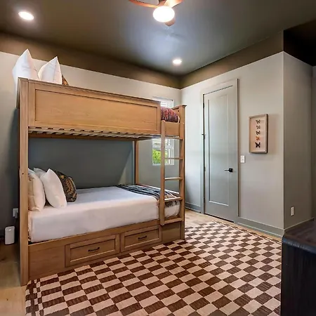 The Aloha Hale Holiday home *