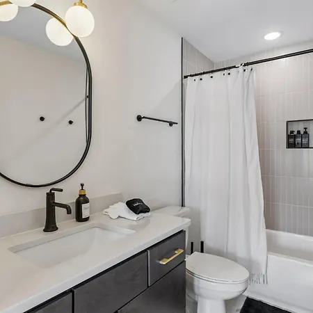 Combined Twin Townhomes 6br Hot Tubs Holiday home Nashville