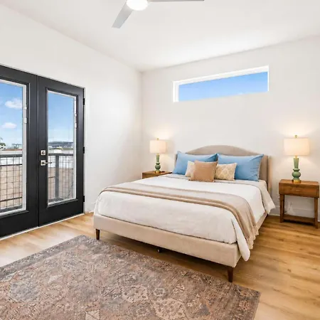 Apartment Modern Townhome With Garage & Ev Charger *