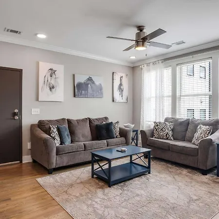 Apartment The Cozy Chord- Music Near Broadway