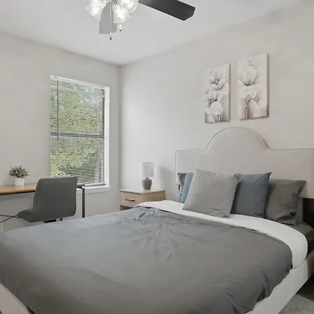 Cozy Retreat Near Airport & Hotspots Apartment Nashville