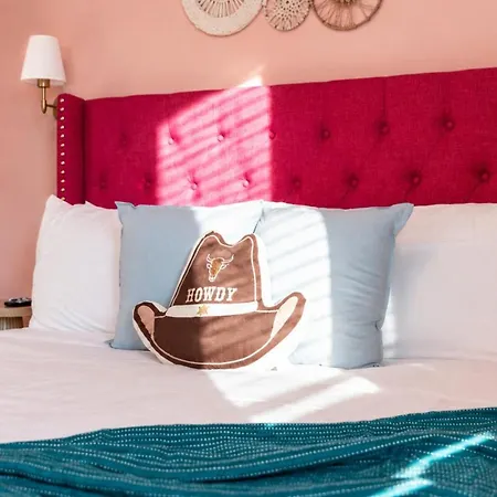 Apartment Coastal Cowgirl Retreat Near Broadway & Vanderbilt *