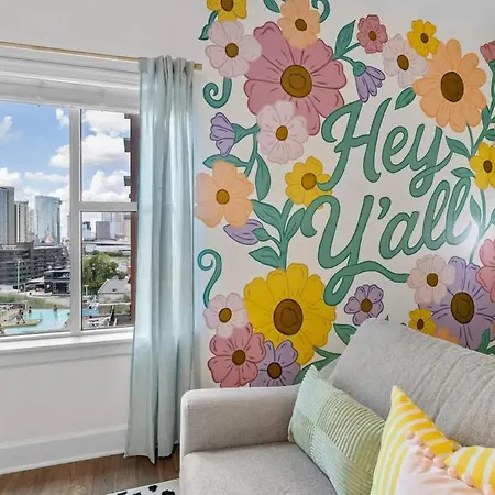 Apartment Glam 2br Walk To Broadway & The Gulch