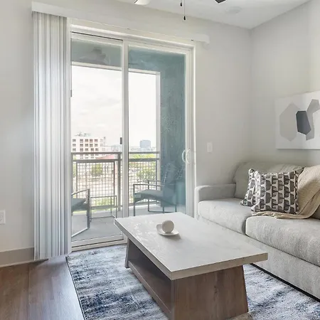 Apartment Landing Beautiful 2Bd Gym Courtyard *