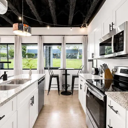 Spacious Near Downtown & Bna Apartment Nashville