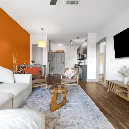 Apartment Midtown - 5 Min To Broadway - Free Secured Parking - Pool *