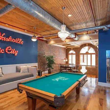 The Titan Penthouse Nashville-rooftop Hot Tub Printer's Alley-steps To Broadway *