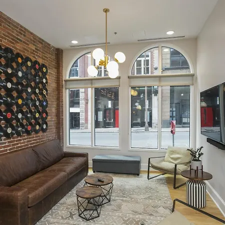The Record -steps To Broadway & Printers Alley