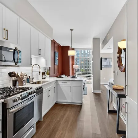Gulch Gem Pool, Walkable + Parking Apartment Nashville