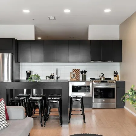 River View Luxury With Garage, Walk To Downtown Nashville
