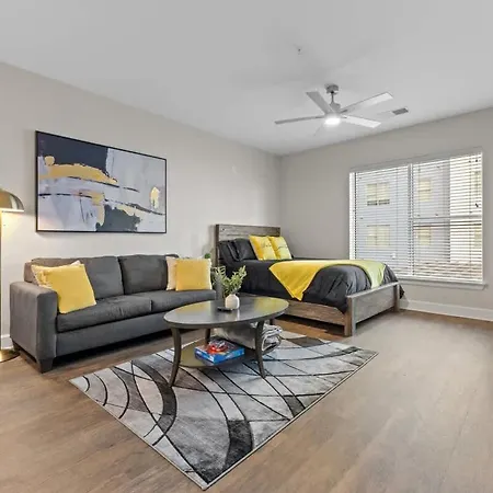Stylish Gulch Retreat - Near Broadway