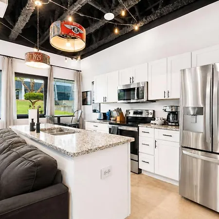 Spacious Near Downtown & Bna Nashville