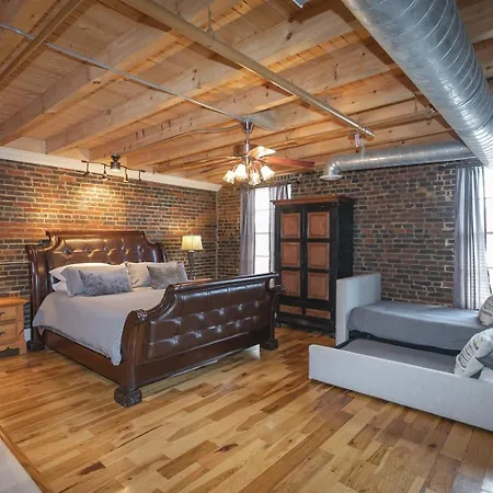 The Titan Penthouse Nashville-rooftop Hot Tub Printer's Alley-steps To Broadway Holiday home Nashville