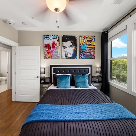 Great Location 2 Bedroom Minutes To Downtown *