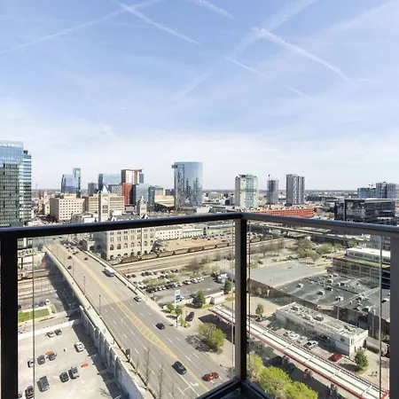 Apartment Skyline Views Gulch For 2, Private Balcony Nashville