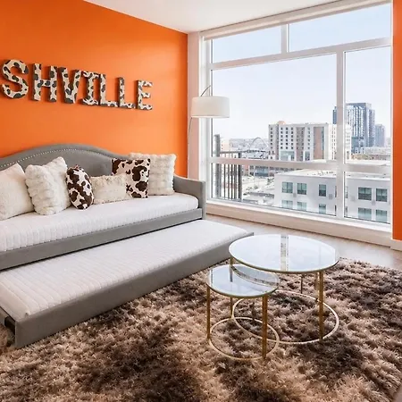 Apartment Walk To Broadway, Rooftop Pool And Sky Lounge *
