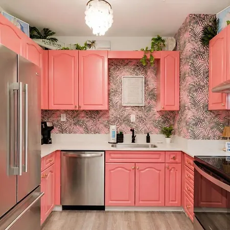Coastal Cowgirl Retreat Near Broadway & Vanderbilt Apartment *