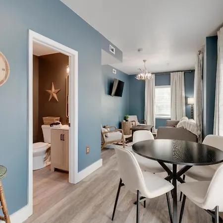 Game Day Getaway, Vols-themed Near Vanderbilt * Nashville