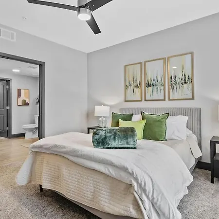 Modern 2br Retreat Sylvan Park Near Broadway Apartment