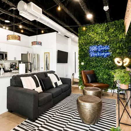 Spacious Near Downtown & Bna Apartment *
