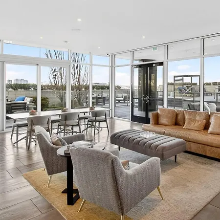 Broadway Views Lux Gulch Condo+ Private Balcony Nashville