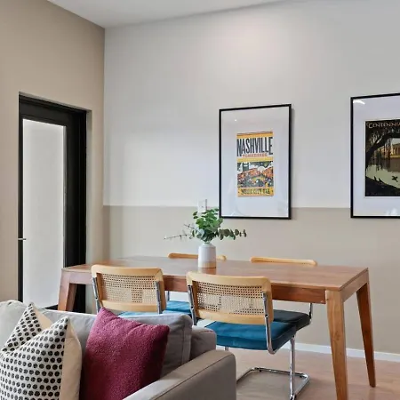 River View Luxury With Garage, Walk To Downtown Apartment Nashville