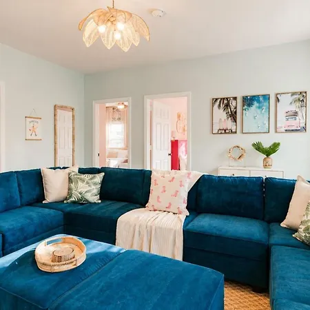 Coastal Cowgirl Retreat Near Broadway & Vanderbilt Nashville