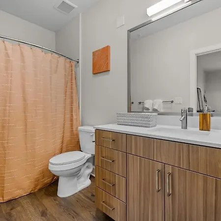 Spacious 2br N Gulch Walk To Broadway & Rooftops *